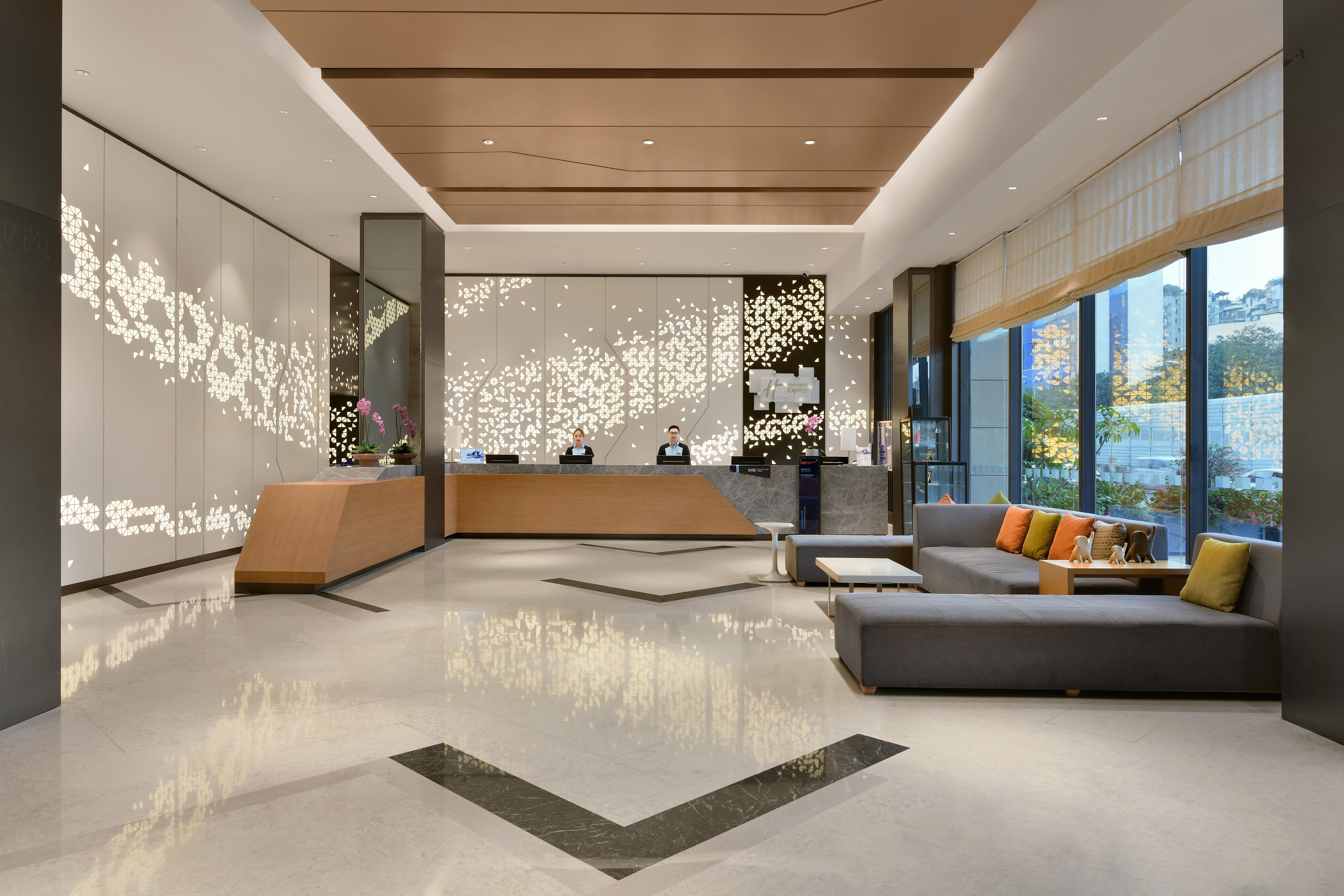 Holiday Inn Express Chengdu Huanhuaxi By Ihg-Near Jinsha Site Musem,Near Wuhou Temple Museum,Welcome Drinks,Free Gym,Free Self-Service Laundry Dış mekan fotoğraf