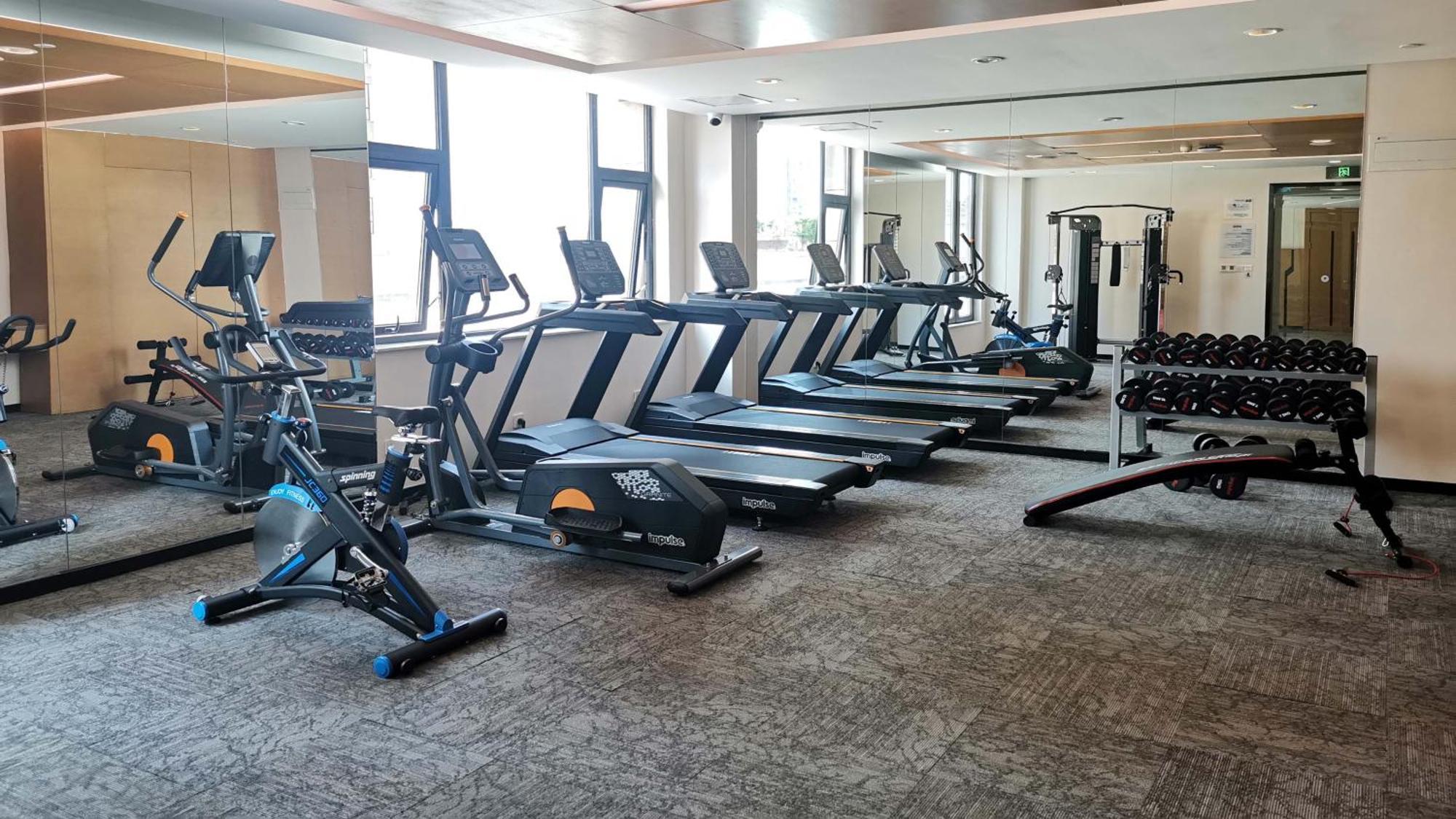 Holiday Inn Express Chengdu Huanhuaxi By Ihg-Near Jinsha Site Musem,Near Wuhou Temple Museum,Welcome Drinks,Free Gym,Free Self-Service Laundry Dış mekan fotoğraf